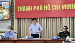 Bộ trưởng Bộ Y tế Nguyễn Thanh Long phát biểu tại cuộc họp (Ảnh - Thái Bình) 