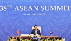 Thủ tướng Chính phủ Phạm Minh Chính tham dự Hội nghị Cấp cao trực tuyến ASEAN lần thứ 38 cùng Lãnh đạo các nước ASEAN và Tổng Thư ký ASEAN. Ảnh VGP/Nhật Bắc