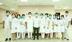 NSND Công Lý khoẻ mạnh trong ngày ra viện (Ảnh - BVCC) 