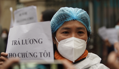 Bác sĩ yêu cầu Bệnh viện Tuệ Tĩnh trả lương (Ảnh - Minh Nhân)