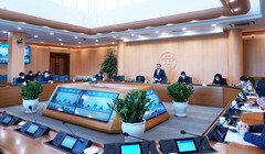 Toàn cảnh cuộc họp trực tuyến của UBND TP. Hà Nội với các quận, huyện, thị xã để triển khai quyết liệt các biện pháp phòng, chống dịch COVID-19 (Ảnh - Phú Khánh) 