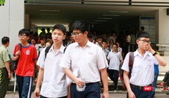 Thí sinh dự thi tuyển sinh tại Trường Trung học Thực hành, Đại học Sư phạm TP.HCM vào sáng 5/6