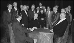 Ông Gorbachev bàn về việc tái thống nhất nước Đức.