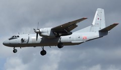 Máy bay vận tải An-26.