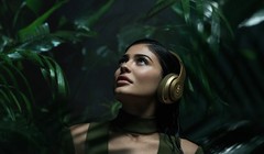 Tai nghe phiên bản thời trang kết hợp giữa Apple và Balmain