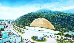 Bản phối cảnh phù điêu Lạc Long Quân-Âu Cơ vào vách núi Bà Hỏa đang bị dư luận "soi" về sự hợp lý.