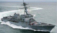 Ngày 10/5/2016, tàu khu trục USS William P. Laurence tiến hành tuần tra vùng biển 12 hải lý đá Chữ Thập thuộc quần đảo Trường Sa của Việt Nam hiện do Trung Quốc chiếm đóng bất hợp pháp. Nguồn ảnh: USNI.