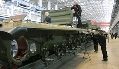 Cha đẻ xe tăng Armata đã chế tạo máy xúc mới siêu mạnh.