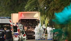 Hiện trường vụ khủng bố đẫm máu dịp Quốc khánh Pháp