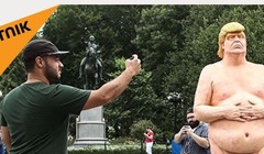 Tượng khỏa thân của Trump xuất hiện ở 5 thành phố Mỹ (ảnh Sputnik).
