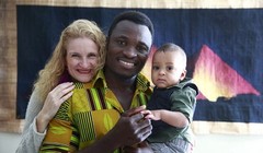 Manu và vợ con. Ảnh: Toronto Stars.