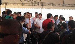 Tổng thống Philippines Rodrigo Duterte đích thân đến chào từ biệt ngư dân Việt Nam.