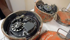 Nga bắt đầu mở, giải mã dữ liệu hộp đen máy bay Tu-154 (ảnh minh họa)