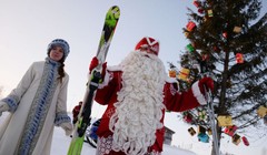 Cố vấn của ông Poroshenko nghi ngờ Ông già NOEL làm việc cho tình báo Nga