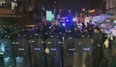 Cảnh sát vây kín hiện trường vị tấn công.