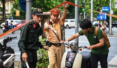 Bộ Công an bỏ quy định ghi hình, người dân giám sát CSGT làm việc thế nào? 