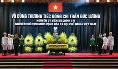 Lễ viếng nguyên Chủ tịch nước Trần Đức Lương chính thức bắt đầu từ 7h sáng 24/5. Ảnh: Vietnamnet.
