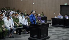 Cựu Bí thư Vĩnh Phúc khai dùng tiền hối lộ để làm từ thiện, hỗ trợ người nghèo và cấp dưới mắc bệnh