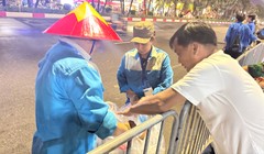 Khí thế rợp trời ngày 2/9: Từ tiếng reo vang đến những bàn tay thầm lặng giữ sạch phố phường