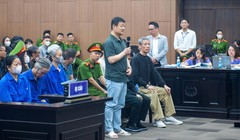 Vụ đánh bạc King Club: VSK đề nghị mức án cho các cựu quan chức, ca sĩ