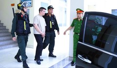 Vì sao chồng ca sĩ Đoàn Di Băng bị bắt?