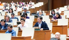 Đề nghị Facebook, YouTube, TikTok công khai thuật toán, gỡ tin giả trong 24 giờ