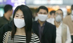 Kết quả điều tra cho thấy chưa có bằng chứng rõ ràng về việc lây truyền từ người sang người và cũng chưa ghi nhận trường hợp cán bộ y tế nào bị nhiễm bệnh. Ảnh minh họa: Internet