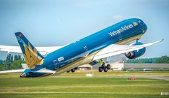 20 trường hợp cách ly, đi cùng chuyến bay VN0054 với ca thứ 17 nhiễm COVID-19 đều âm tính.Ảnh: VNA