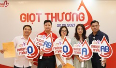 Người TNG Holdings Vietnam mang “giọt thương” gửi vào ngân hàng máu