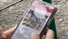 Quảng cáo trực tuyến dịch vụ đổi tiền nhan nhãn trên mạng.