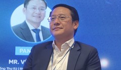 "Đầu tư trung tâm dữ liệu rất đau đầu, rất dễ lạc hậu"