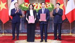 Chủ tịch nước và Tổng thống Pháp chứng kiến hợp tác công nghệ vắc xin giữa VNVC và Sanofi