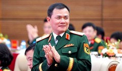 Thiếu tướng Tào Đức Thắng yêu cầu Viettel Telecom đạt mục tiêu có hơn 20.000 trạm phát sóng 5G ngay trong năm 2025.