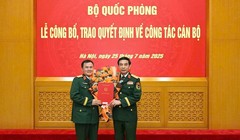 Chủ tịch Viettel Tào Đức Thắng được thăng quân hàm Trung tướng