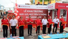 Agribank mang dịch vụ ngân hàng hiện đại thắp sáng hy vọng phát triển tại xã đảo Thạnh An