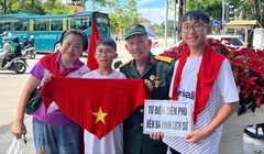 Mẹ con đi bộ từ Điện Biên Phủ đến Ba Đình lịch sử xem diễu binh: Thêm yêu đất nước, tự hào dân tộc