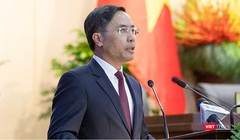 Ông Phạm Đức Ấn, Phó Bí thư Thành uỷ Đà Nẵng phát biểu tại kỳ họp HĐND TP Đà Nẵng sau khi được bầu giữ chức Chủ tịch UBND TP Đà Nẵng.