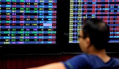 TTCK ngày 16/1: Phân hóa ngày càng rõ nét 