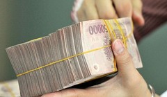 Chấp nhận nới lỏng tiền tệ
