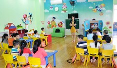 Tạm dừng tuyển viên chức chuyên trách y tế, tài chính trường mầm non, phổ thông