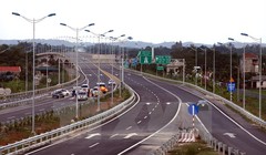 Cao tốc Nội Bài-Lào Cai.