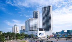 Indochina Plaza là khu tổ hợp căn hộ, văn phòng, thương mại tại Hà Nội. 