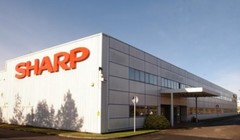 S&P: Tập đoàn Sharp đang ở trong tình thế “vỡ nợ có lựa chọn”