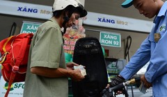 Giá xăng A92 chỉ giảm 260 đồng/lít