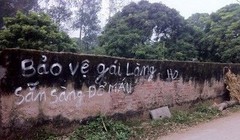 Thanh niên kéo nhau bắt đền Chủ tịch xã vì bị... ế vợ