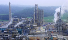 Ký hợp đồng tư vấn dự án nâng công suất Nhà máy lọc dầu Dung Quất