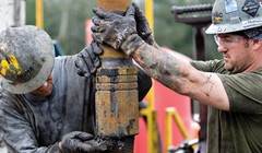 Dầu tăng hơn 8%, đạt mức tăng 3 ngày mạnh nhất kể từ năm 1990