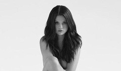 Selena khỏa thân 100% cho bìa album mới của cô