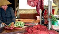 Thực hư phân bón “hô biến” thịt ôi thành thịt tươi