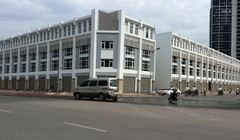 Một trong 2 khối nhà liền kề" trá hình nhìn từ bên ngoài.